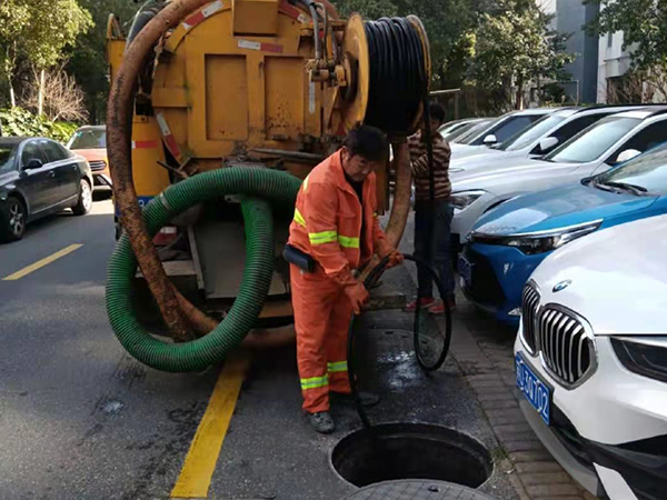 康马排污管道清淤